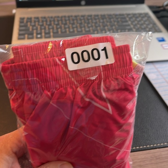 Nike Women's DriFit  Running/athletic Shorts Retro Style SIZE M - Picture 9 of 9